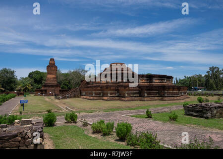 Im Tempel Ruinen von Muara Takus in der Nähe von Bauska, Indonesien. Der Komplex besteht aus einer Reihe von alten buddhistischen Tempeln. Stockfoto