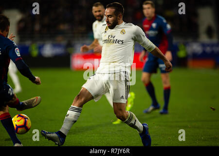 Huesca, Spanien. 09 Dez, 2018. Carvajal von Real Madrid (2) während der LaLiga Match zwischen SD Huesca und Real Madrid im El Alcoraz. Credit: Daniel Marzo/Pacific Press/Alamy leben Nachrichten Stockfoto