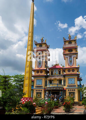 Cao Dai Tempel in Cai, symbolisiert die lokalen einzigartigen Religion in Vietnam sehr reich verzierten Tempel Vietnam Asien Stockfoto