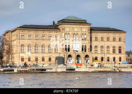 STOCKHOLM, Schweden - Mai 04.2013: Nationalmuseum von Schweden. Das Datum des Endes der Reparatur ist der 13. Juni auf dem Plakat geschrieben. Schwedens größtes Museum für Stockfoto