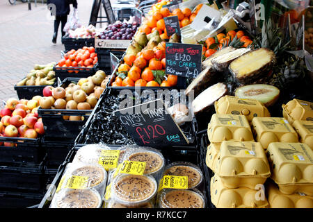 Gemüsehändler Shop im Angebot der Stadt Kent County uk Dezember 2018 Stockfoto