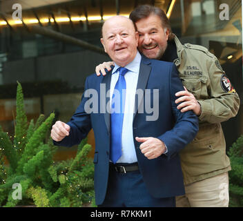 Foto: Stefano Colarieti/LaPresse 10.12.2018, Roma, Hotel Visconti, PHOTOCALL pro il Film: "Amici kommen Prima" SPETTACOLO nella Foto: Foto: Stefano Colarieti/LaPresse am 10. Dezember 2018 Rom, Hotel Visconti, Fotoshooting für den Film: "Amici kommen Prima" In der Pic: Massimo Boldi, Christian De Sica Stockfoto