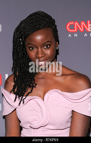 New York, USA. 9. Dez 2018. Danai Gurira nehmen an der 12. jährlichen CNN Helden: Ein All-Star Tribute im American Museum of Natural History am 9. Dezember 2018 in New York City. Credit: Ron Adar/Alamy leben Nachrichten Stockfoto