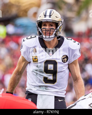 Tampa, Florida, USA. 09 Dez, 2018. New Orleans Saints Quarterback Drew Brees (9) während des Spiels zwischen der New Orleans Saints und die Tampa Bay Buccaneers bei Raymond James Stadium in Tampa, Florida. Saints Gewinnen 28-14. Del Mecum/CSM/Alamy leben Nachrichten Stockfoto