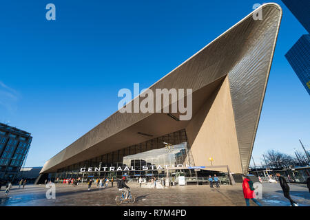 Die Außenseite des neuen Centraal Station in Rotterdam, Niederlande Stockfoto