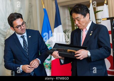 Frankreich, Paris, Reims, Arnaud Robinet und Takashi Kawamura, Bürgermeister von Reims und Nagoya Stockfoto