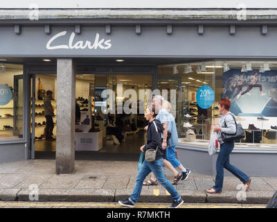 High Street Marken und Käufern TRURO Cornwall, 2018 Robert Taylor/Alamy Leben Nachrichten. Truro, Cornwall, England. Stockfoto