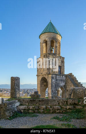 Der Glockenturm der Bagrati Kathedrale in Kutaisi, Georgien Stockfoto