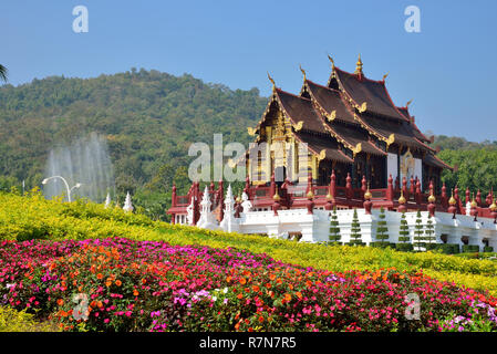 Ho Kham Luang Royal Flora Expo, die traditionelle thailändische Architektur im Lanna Stil, Chiang Mai, Thailand Stockfoto