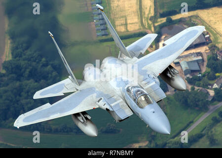 United States Air Force (USAF) McDonnell Douglas F-15 Eagle auf der Flucht. Im Royal International Air Tattoo (RIAT) fotografiert. Stockfoto