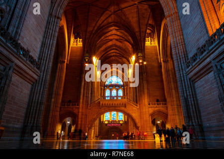 Kathedrale von Liverpool oder die Kathedrale Kirche des auferstandenen Christus, Liverpool in Großbritannien Liverpool, Großbritannien - 16 Mai 2018: Liverpool Cathedral basiert auf einem Entwurf von Stockfoto