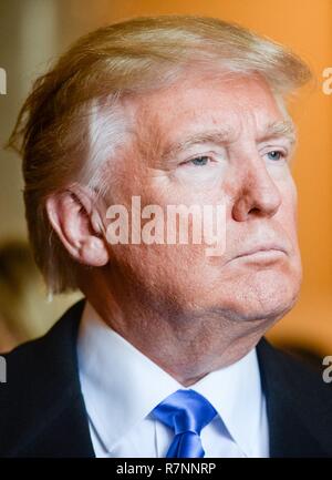 Präsident elect Donald Trump besuchen Sie das Grab des Unbekannten Soldaten für ihre eröffnungs Kranzniederlegung in Arlington National Cemetery, Liebling Stockfoto