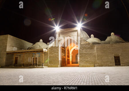 Toki Zargaron, alte handelnde Kuppeln in Buchara, Usbekistan. Zentralasien. Alte Gebäude in der Altstadt von Buchara Stockfoto