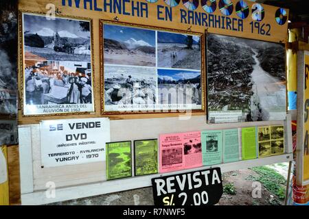 Bilder - Souvenirs - Alte Yungay, wo ein Erdbeben und Erdrutschen 25.000 Menschen im Jahr 1970 in YUNGAY begraben. Abteilung der Ancash. PERU Stockfoto