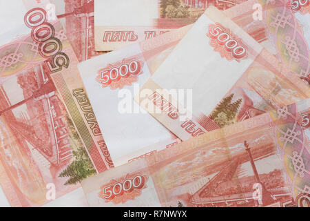 Studio Bild 5000 Rubel. Fünf tausend Cash der Russischen Föderation Makro russische Währung. rot Hinweis. Stockfoto