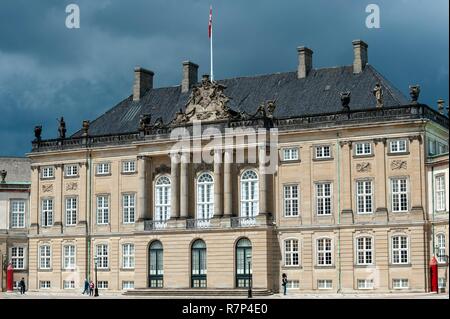 Dänemark, Seeland, Kopenhagen, Amalienborg Slotsplads, im 18. Jahrhundert zum Schloss Amalienborg ist der Winter Residenz der dänischen Königsfamilie Stockfoto