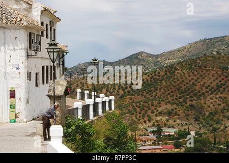 Spanien, Andalusien, Priego de Cordoba, Balkon Der adarve offene Landschaft mit Olivenhainen Stockfoto