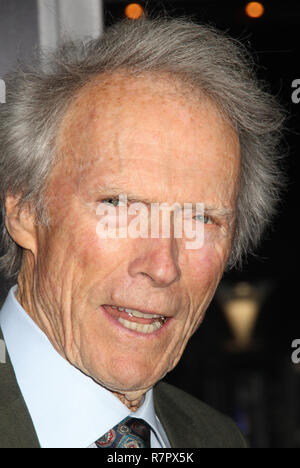 Westwood, Kalifornien, USA. 10. Dez 2018. Clint Eastwood 12/10/2018 Die Weltpremiere von "Maultier" im Regency Dorf Theater in Los Angeles, CA Foto von Izumi Hasegawa/HollywoodNewsWire.co Credit statt: Hollywood News Wire Inc./Alamy leben Nachrichten Stockfoto