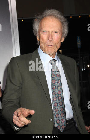 Westwood, Kalifornien, USA. 10. Dez 2018. Clint Eastwood 12/10/2018 Die Weltpremiere von "Maultier" im Regency Dorf Theater in Los Angeles, CA Foto von Izumi Hasegawa/HollywoodNewsWire.co Credit statt: Hollywood News Wire Inc./Alamy leben Nachrichten Stockfoto