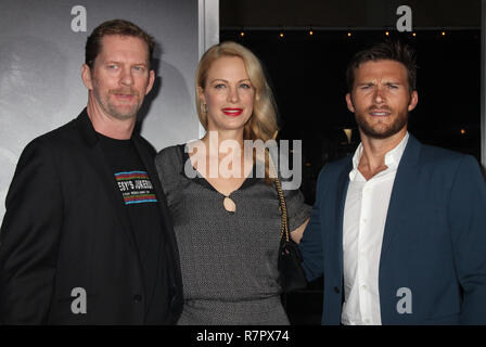 Westwood, Kalifornien, USA. 10. Dez 2018. Stacy Poitras, Alison Eastwood, Scott Eastwood 12/10/2018 Die Weltpremiere von "Maultier" im Regency Dorf Theater in Los Angeles, CA Foto von Izumi Hasegawa/HollywoodNewsWire.co Credit statt: Hollywood News Wire Inc./Alamy leben Nachrichten Stockfoto