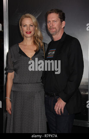 Westwood, Kalifornien, USA. 10. Dez 2018. Alison Eastwood, Stacy Poitras 12/10/2018 Die Weltpremiere von "Maultier" im Regency Dorf Theater in Los Angeles, CA Foto von Izumi Hasegawa/HollywoodNewsWire.co Credit statt: Hollywood News Wire Inc./Alamy leben Nachrichten Stockfoto