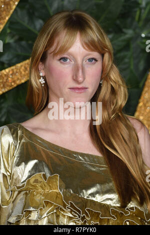 London, Großbritannien. 10. Dez 2018. Molly Goddard in der Fashion Awards 2018 in der Royal Albert Hall, London. Bild: Steve Vas/Featureflash Credit: Paul Smith/Alamy leben Nachrichten Stockfoto