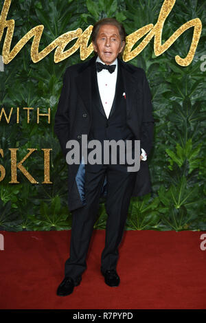 London, Großbritannien. 10. Dez 2018. Valentino auf der Fashion Awards 2018 in der Royal Albert Hall, London. Bild: Steve Vas/Featureflash Credit: Paul Smith/Alamy leben Nachrichten Stockfoto