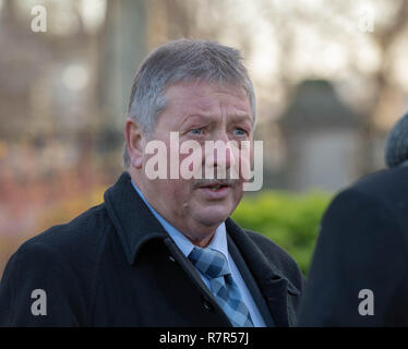 London, Großbritannien. 11. November 2018 Brexit hohe Drama in Westminster Samuel Wilson ist ein Politiker aus Nordirland, die Democratic Unionist Party Mitglied des Parlaments für Osten Antrim spricht mit den Medien über Brexit Credit Ian Davidson/Alamy leben Nachrichten Stockfoto