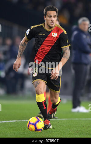 SEVILLA, 09-12-2018. Primera Division Liga. LaLiga. Estadio Benito Villamarin. Oscar Trejo (Rayo Vallecano) während des Spiels Real Betis - Rayo Vallecano. Stockfoto