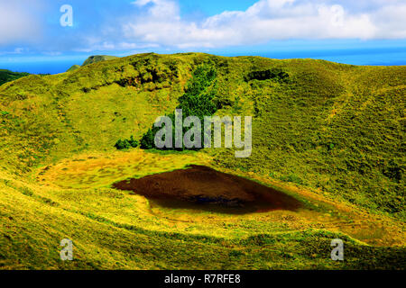 Lagoa das Éguas Norte, São Miguel, Azoren, Portugal, Europa. Der See ist in der Serra Devassa entfernt und ist die nördlichste der zwei Seen auf t Stockfoto