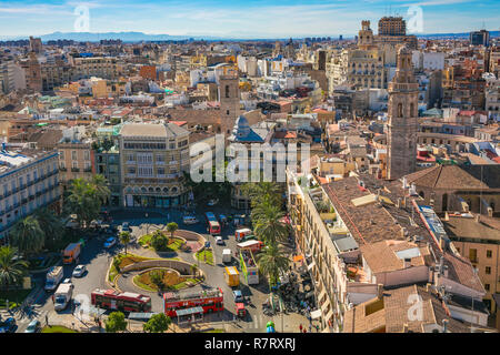 Blick auf die Plaza de la Reina Square, Glockenturm Miguelete von Santa Maria de Valencia. Kathedrale. Valencia. Comunidad Valenciana. Spanien Stockfoto