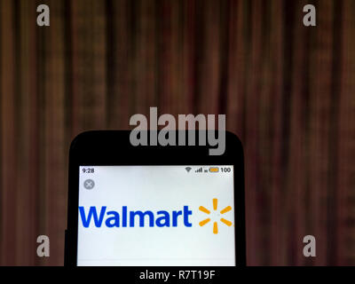 Walmart Logo auf dem Smartphone angezeigt. Stockfoto