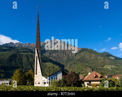 Pfarrkirche St. Joseph, Algund bei Meran, Region Süd Tyrol-Bolzano, Italien, Europa Stockfoto