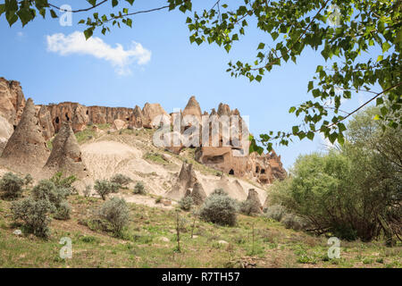 Höhlenwohnungen in Firinasma Tal in Kappadokien, Region Anatolien, Türkei. Die Firinasma Tal ist einer der weniger bekannten Täler Kappadokiens. Stockfoto