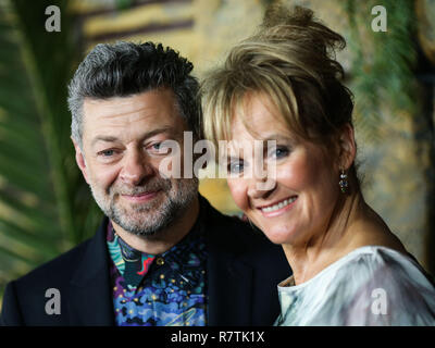 HOLLYWOOD, Los Angeles, CA, USA - 28. NOVEMBER: Schauspieler Andy Serkis und Frau Lorraine Ashbourne kommen an der Los Angeles Premiere von Netflix 'Mowgli: Legende Der Dschungel" am ArcLight Hollywood Kino am November 28, 2018 in Hollywood, Los Angeles, Kalifornien, Vereinigte Staaten. (Foto von Xavier Collin/Image Press Agency) Stockfoto