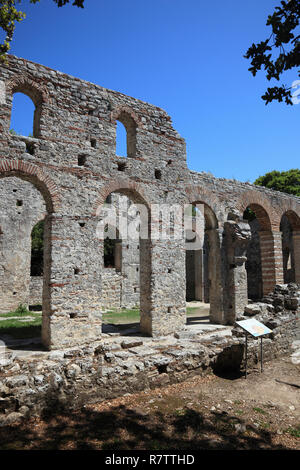 Frühe Christian-Byzantine Basilika in den Ruinen der antiken Stadt Butrint, UNESCO-Weltkulturerbe, Butrint Stockfoto