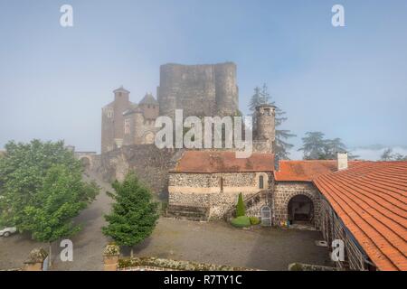 Frankreich, Haute Loire, Saint-Germain-en-Velay, Chateau de Bouzols, bouzols Schloss, Tal der Loire Stockfoto