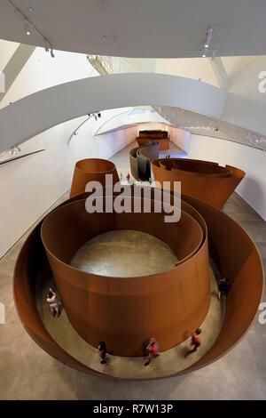 Spanien, Baskenland, Provinz Biscaya, Bilbao, das Guggenheim Museum von Frank Gehry, die Frage der Zeit, 1994-2005, acht Stahl Skulpturen entworfen patinable von Richard Serra Stockfoto