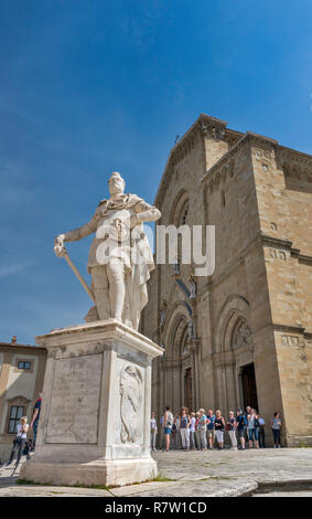 Statue von Ferdinando I de Medici von Pietro Francavilla, 1595, an der Kathedrale in Arezzo, Toskana, Italien Stockfoto