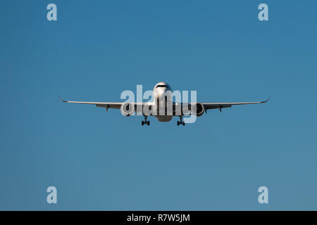 Singapur Air Airbus A350-900 Landung auf den Haneda International Airport in Tokio, Japan. Stockfoto