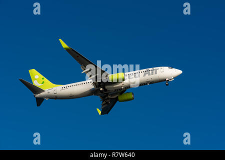 Tokio, Japan - OCT. 7, 2018: Solaseed Air Boeing 737-800 Landung auf den Haneda International Airport in Tokio, Japan. Stockfoto