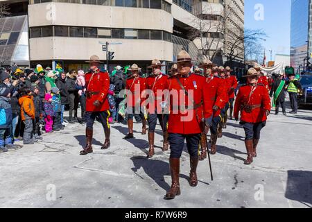 Kanada, Quebec, Montreal, St. Patrick's Day und St. Patrick's Day Parade in den Straßen der Stadt Stockfoto