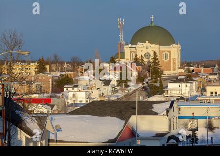 Kanada, Provinz Quebec, Abitibi Témiscamingue Region Abitibi, Stadt der Amos, 1st Avenue Main Street, Sainte Thérèse d'Avila Kathedrale Stockfoto
