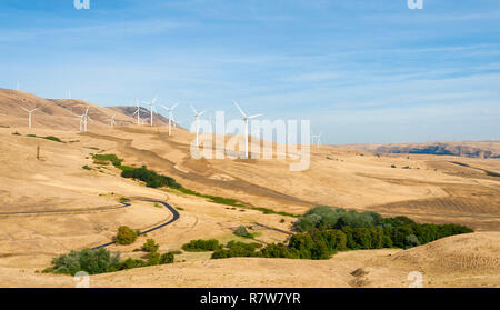 Bild von Windkraftanlagen in der Windy Point / windig Wohnungen Projekt in Goldendale, Washington Stockfoto