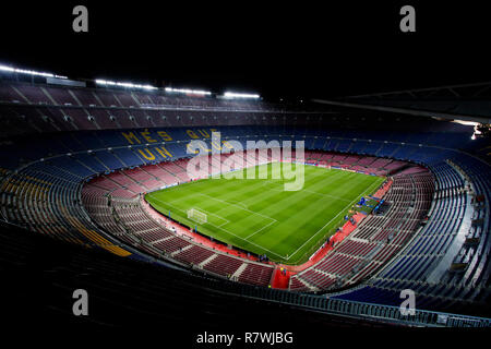 Camp Nou, Barcelona, Spanien. 11 Dez, 2018. UEFA Champions League Fußball, Barcelona gegen Tottenham Hotspur; Innenansicht des Camp Nou Stadion Credit: Aktion plus Sport/Alamy leben Nachrichten Stockfoto