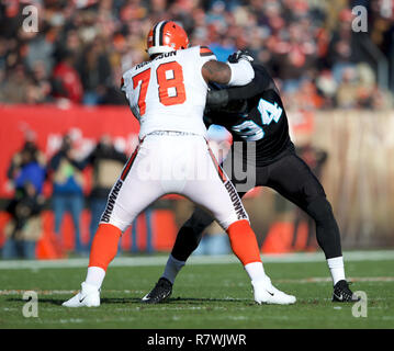 Cleveland Browns offensive tackle Greg Senat (70) sets up to block against  Jacksonville Jaguars defensive end Lerentee McCray (55) during the first  half of an NFL preseason football game, Saturday, Aug. 14