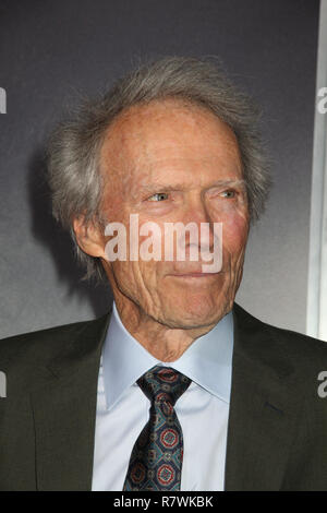 Clint Eastwood 12/10/2018 Die Weltpremiere von "Maultier" im Regency Dorf Theater in Los Angeles, CA Foto: Cronos/Hollywood Nachrichten gehalten Stockfoto