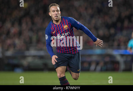 Barcelona, Spanien. 11. Dez 2018. Artur (FC Barcelona) während der UEFA Champions League, Gruppe B Fußballspiel zwischen dem FC Barcelona und Tottenham Hotspur am 11. Dezember 2018 im Camp Nou Stadion in Barcelona, Spanien - Foto Laurent Lairys/DPPI Credit: Laurent Lairys/Agence Locevaphotos/Alamy leben Nachrichten Stockfoto