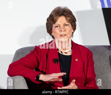 Washington, DC, USA. 11. Dez 2018. US-Senator Jeanne Shaheen (D-NH) auf der Politisch 6. jährlichen Frauen Regel Gipfel in Washington, DC am 11. Dezember 2018. Quelle: Michael Brochstein/Alamy leben Nachrichten Stockfoto