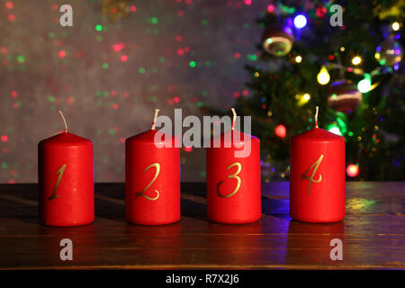 Advent ist eine Zeit, in vielen westlichen christlichen Kirchen als eine Zeit der erwartungsvollen Wartens und der Vorbereitung auf die Feier der Geburt von J beobachtet Stockfoto